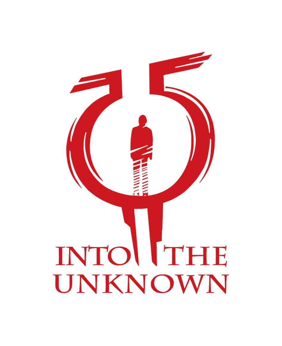 Czerwone logo przedstawiające stylizowaną liczbę 75 z sylwetką człowieka wewnątrz, umieszczone nad napisem "INTO THE UNKNOWN".